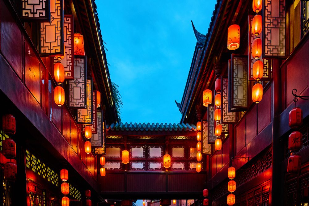 Lanternes rouges dans les ruelles Larges et Étroites (Kuanzhai Xiangzi), à Chengdu